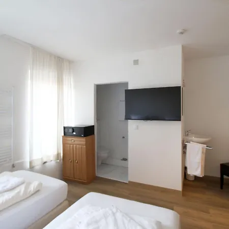 Diamonds Loft Apartment